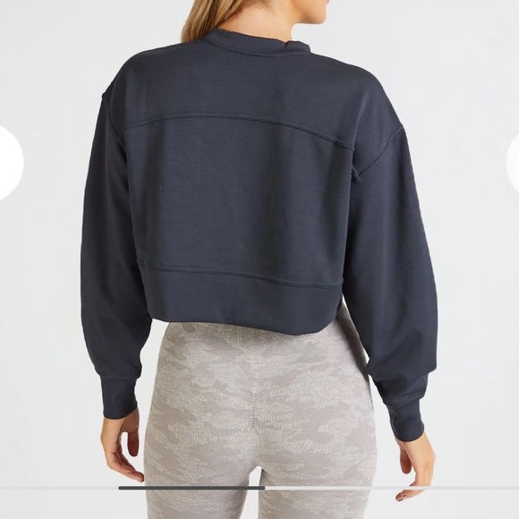 SOLD!💚 AYBL Oversized Crop Jumper - Picture 2 of 11